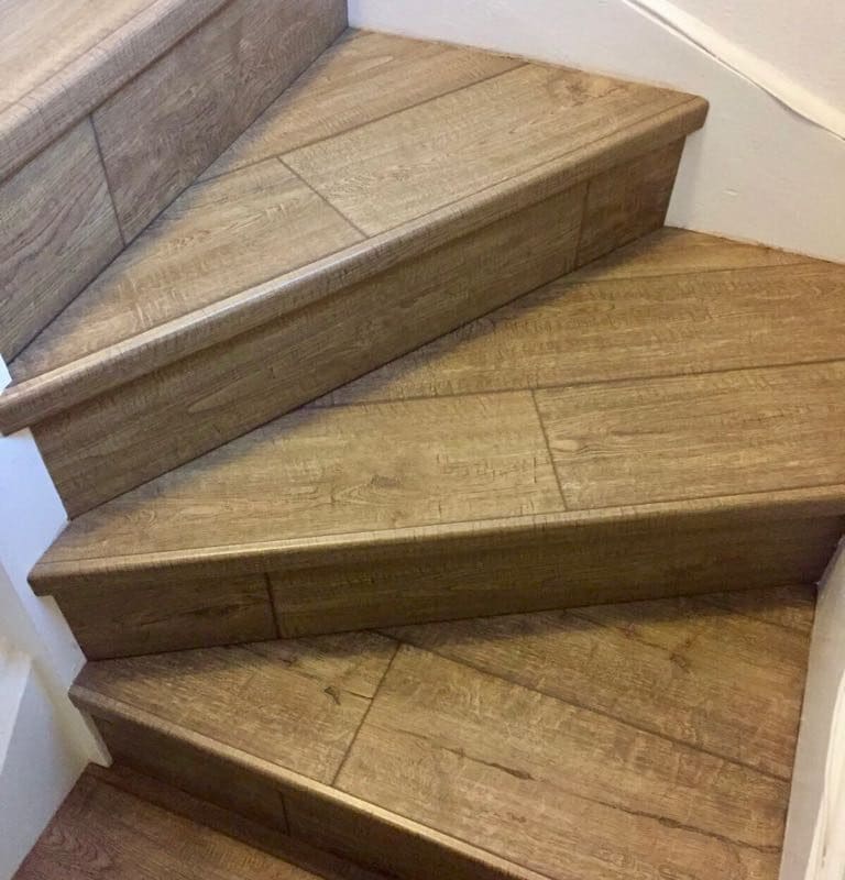Wood effect laminate flooring