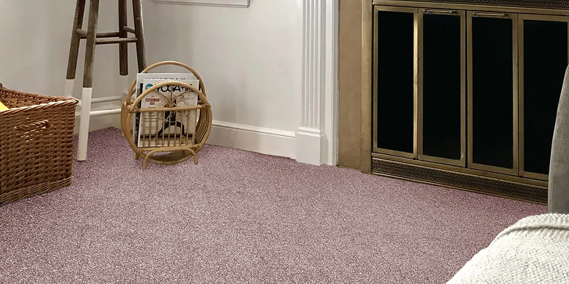 Associated Weavers Red Toned Tribeca 16 Carpet