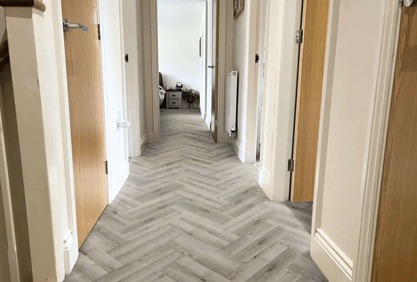 Vinyl Flooring For Bedrooms & Hallways